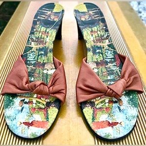 Women's 9 Medium Leather JEON Wearable Art Classic Painting Heeled Sandals